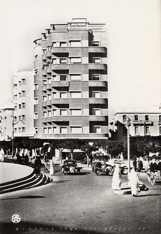 Mostaganem 504- Carrefour hotel de ville COLLECTION DES AMIS DE ND DE SANTA CRUZ.jpg